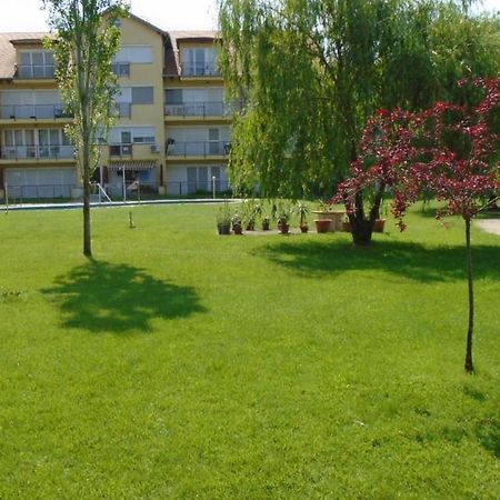Venusz Apartman Черкесёлё Экстерьер фото