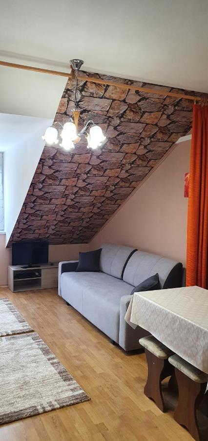 Venusz Apartman Черкесёлё Экстерьер фото